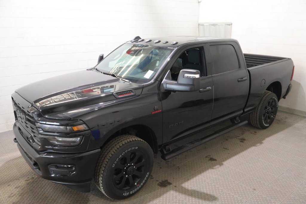 2026 Ram 2500 BIG HORN in Terrebonne, Quebec - 3 - w1024h768px