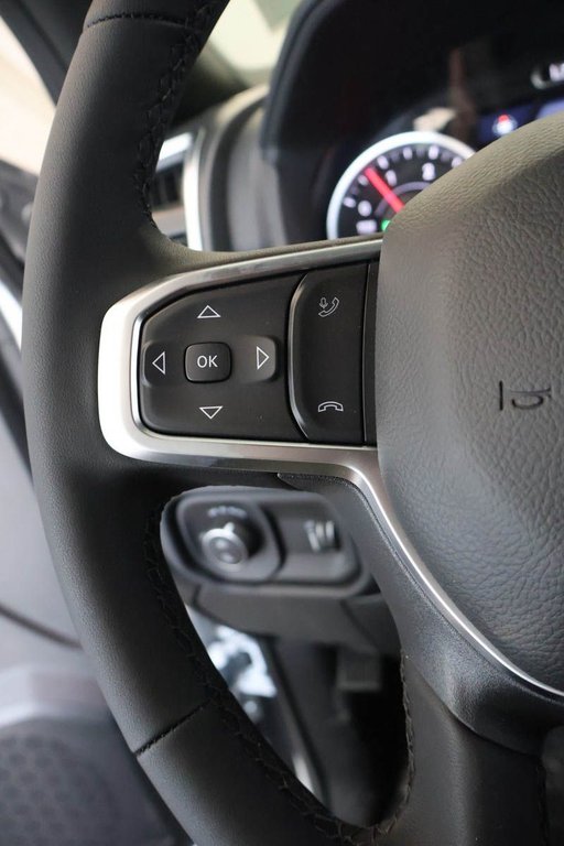 2026 Ram 2500 BIG HORN in Terrebonne, Quebec - 12 - w1024h768px