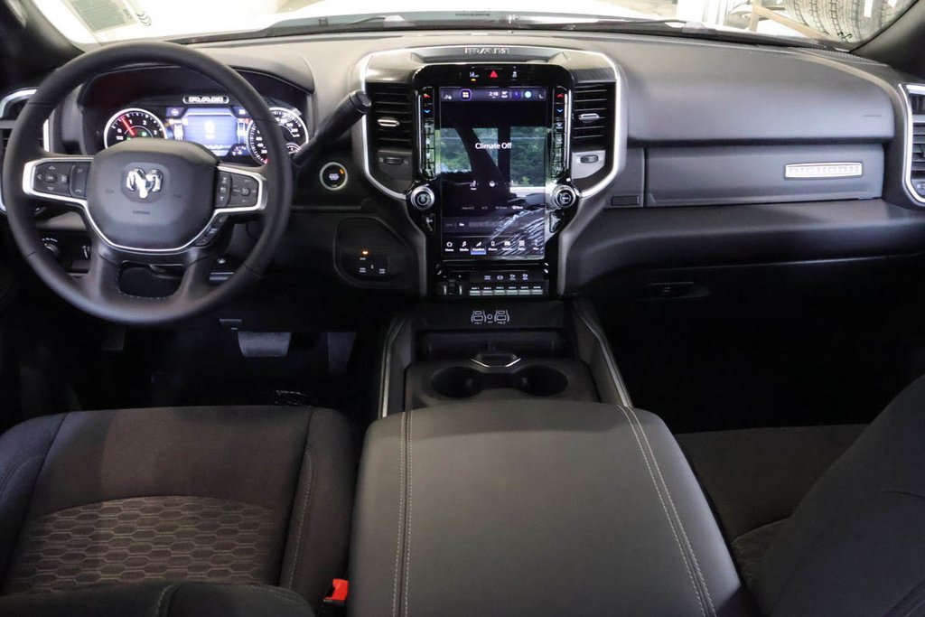 2026 Ram 2500 BIG HORN in Terrebonne, Quebec - 10 - w1024h768px