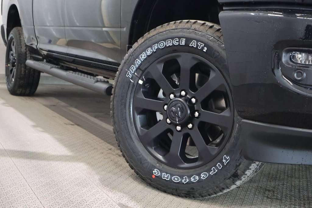 2026 Ram 2500 BLACK EXPRESS in Terrebonne, Quebec - 7 - w1024h768px