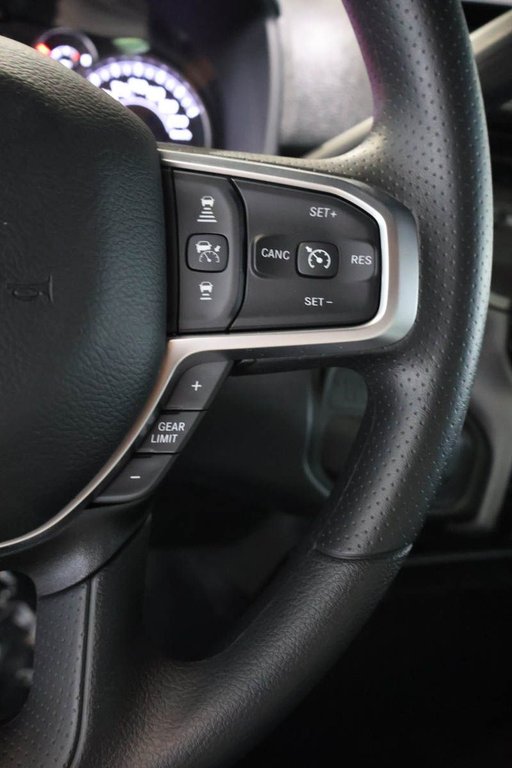 2026 Ram 2500 BLACK EXPRESS in Terrebonne, Quebec - 13 - w1024h768px
