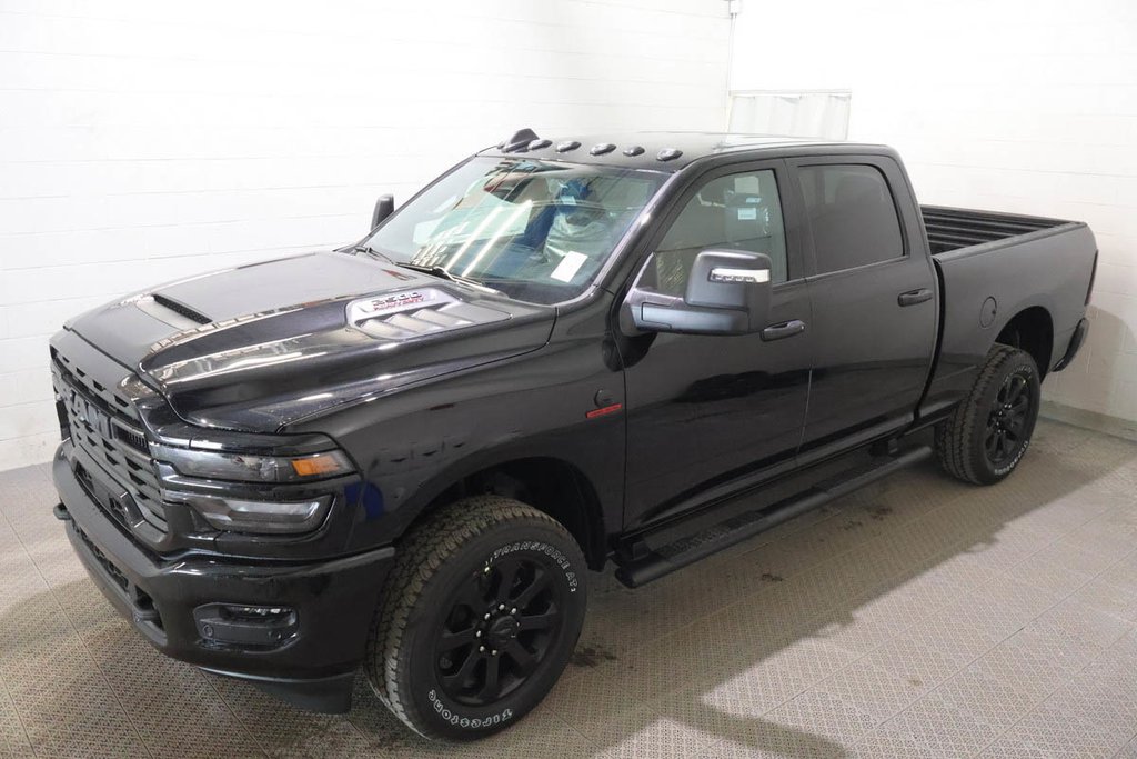 2026 Ram 2500 BLACK EXPRESS in Terrebonne, Quebec - 3 - w1024h768px