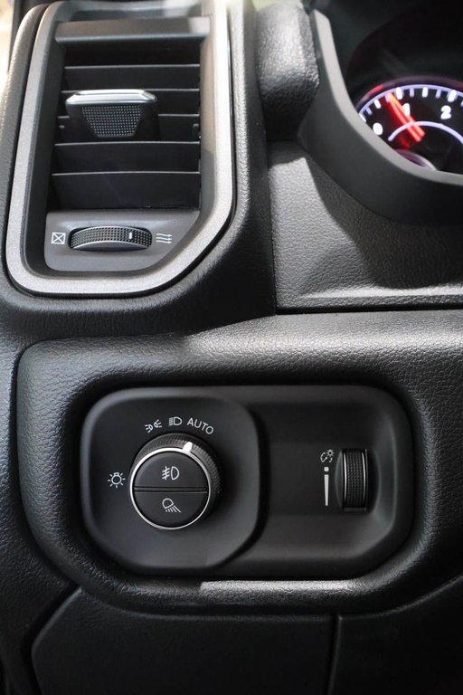 2026 Ram 2500 BLACK EXPRESS in Terrebonne, Quebec - 16 - w1024h768px