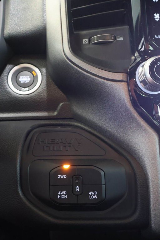 2026 Ram 2500 BLACK EXPRESS in Terrebonne, Quebec - 15 - w1024h768px