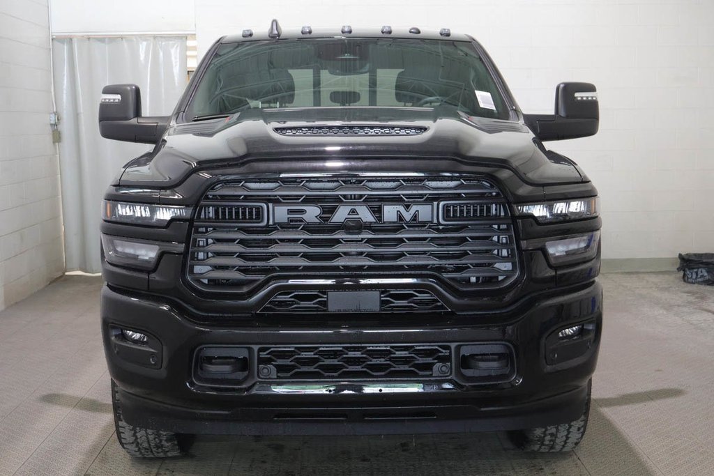 2026 Ram 2500 BLACK EXPRESS in Terrebonne, Quebec - 2 - w1024h768px