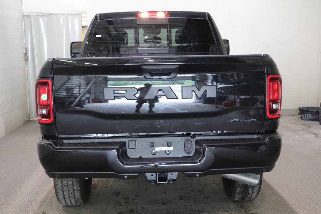 2026 Ram 2500 BLACK EXPRESS in Terrebonne, Quebec - 5 - w1024h768px