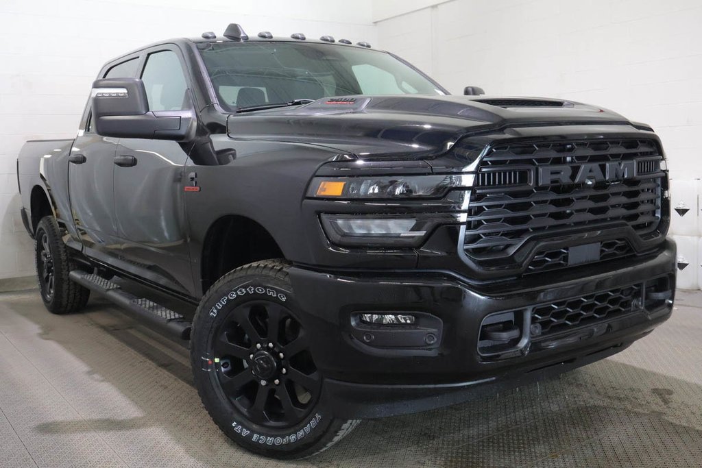 2026 Ram 2500 BLACK EXPRESS in Terrebonne, Quebec - 1 - w1024h768px