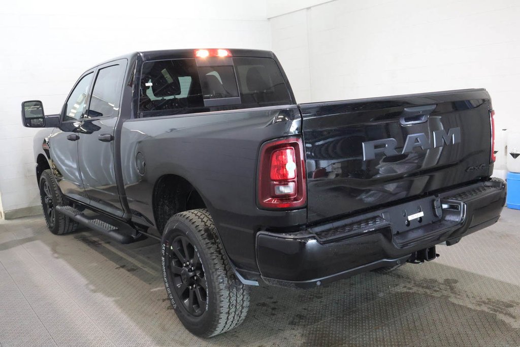 2026 Ram 2500 BLACK EXPRESS in Terrebonne, Quebec - 4 - w1024h768px