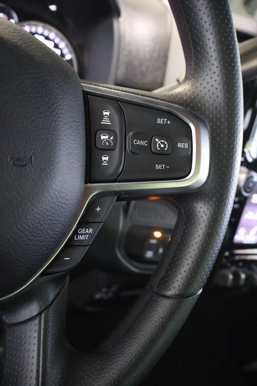 2026 Ram 2500 BLACK EXPRESS in Terrebonne, Quebec - 13 - w1024h768px