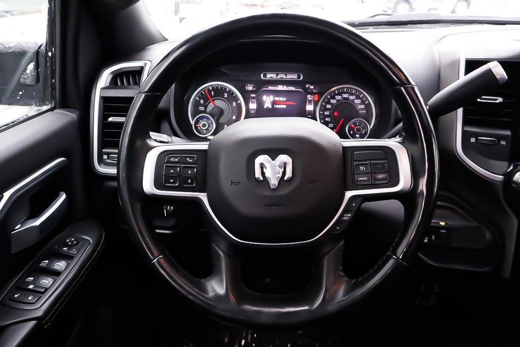 2021 Ram 3500 BIG HORN + CREW CAB + 4X4 + NIGHT EDITION + DIESEL in Terrebonne, Quebec - 15 - w1024h768px
