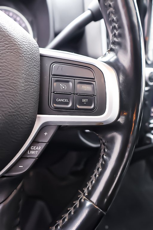 2021 Ram 3500 BIG HORN + CREW CAB + 4X4 + NIGHT EDITION + DIESEL in Terrebonne, Quebec - 18 - w1024h768px