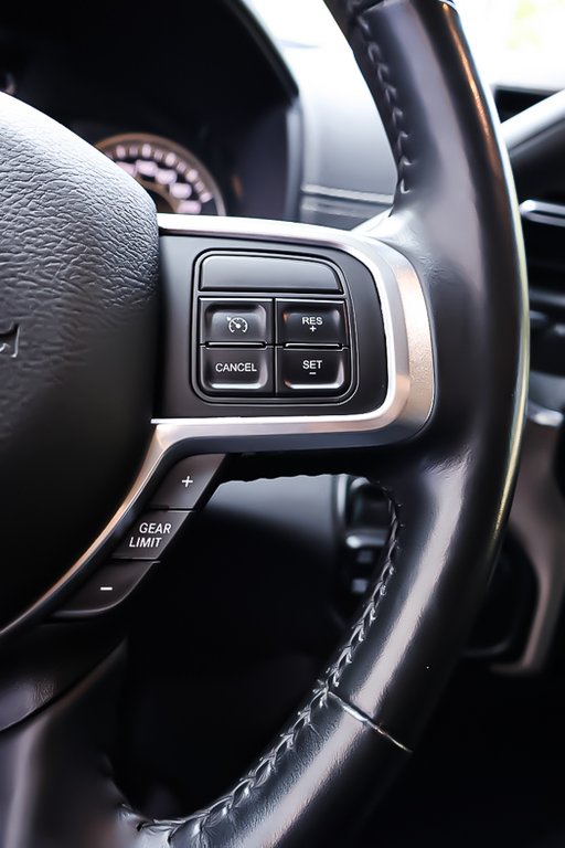 Ram 3500 LARAMIE + CREW CAB + DIESEL + 4X4 2022 à Terrebonne, Québec - 17 - w1024h768px