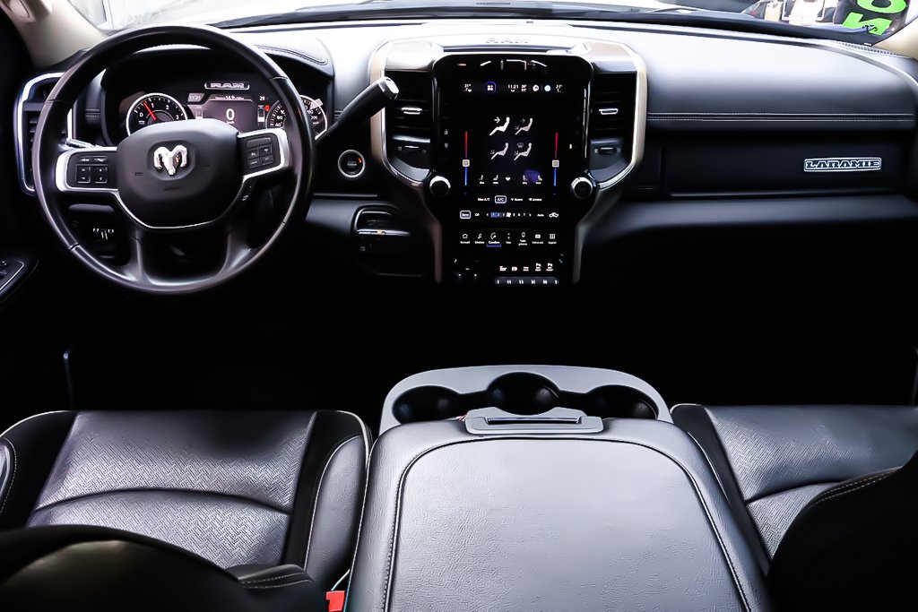 Ram 3500 LARAMIE + CREW CAB + DIESEL + 4X4 2022 à Terrebonne, Québec - 13 - w1024h768px