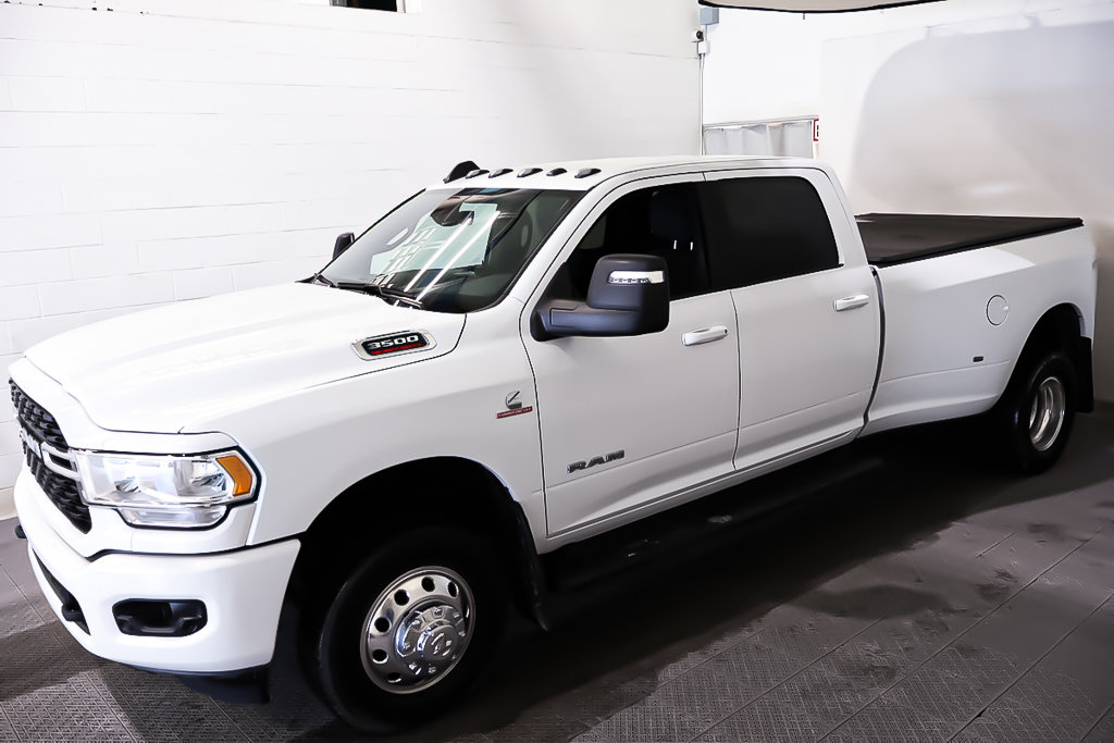 2023 Ram 3500 BIG HORN + 4X4 + DIESEL + CREW CAB + ALLURE SPORT in Terrebonne, Quebec - 3 - w1024h768px