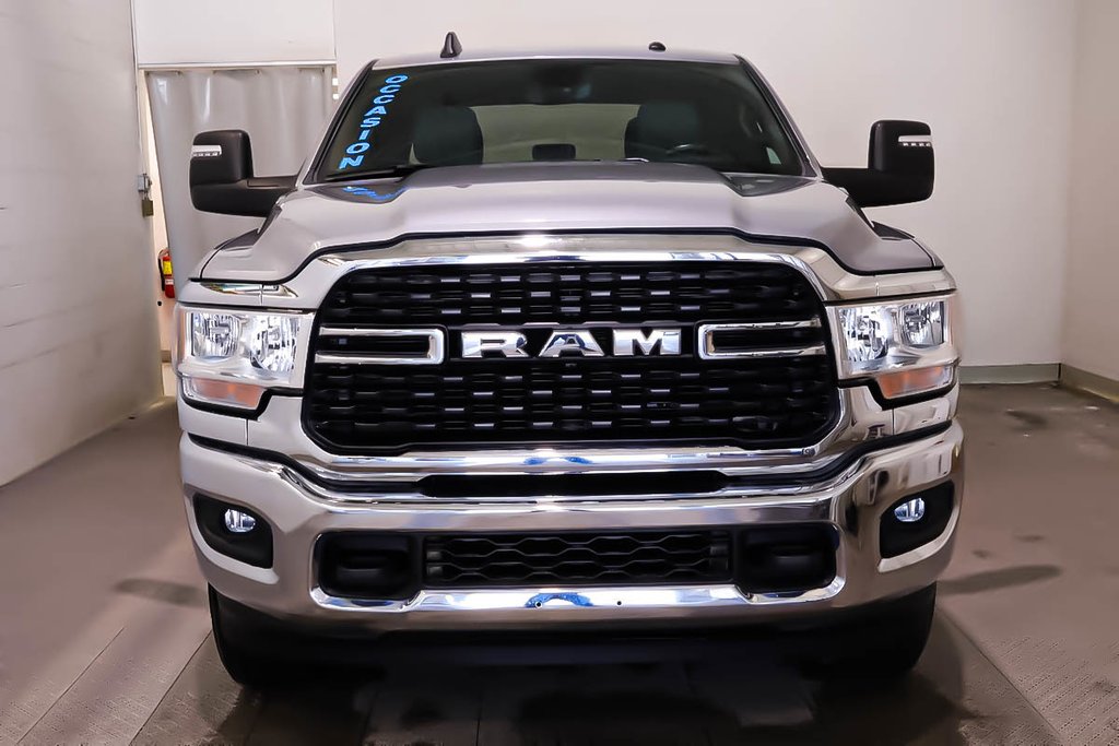 Ram 3500 BIG HORN + 4X4 + CREW CAB + DIESEL 2024 à Terrebonne, Québec - 2 - w1024h768px