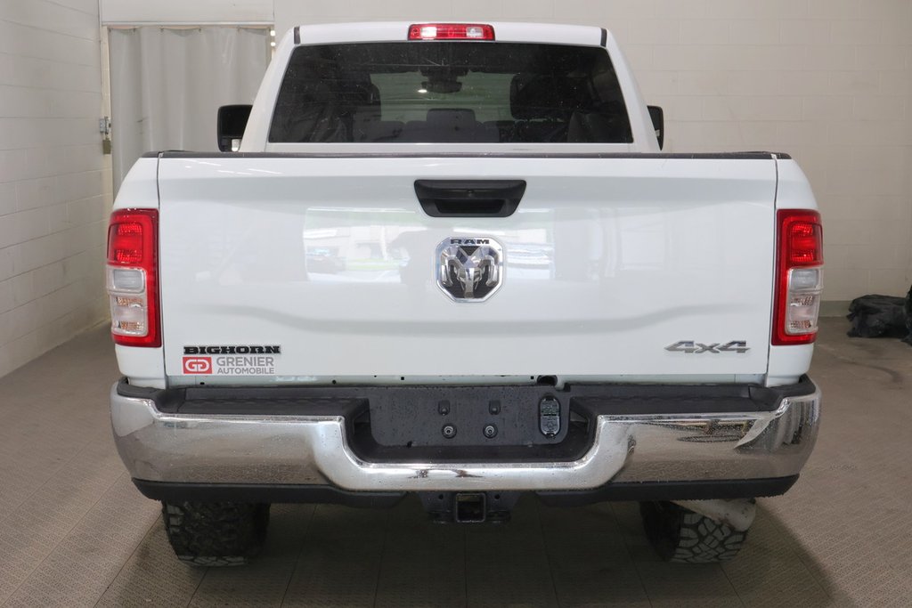 2024 Ram 3500 BIG HORN + 4X4 CREW CAB + V8 HEMI 6.4L in Terrebonne, Quebec - 26 - w1024h768px