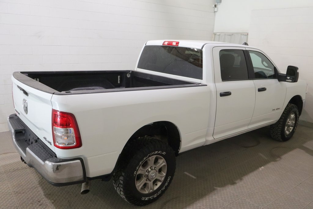 2024 Ram 3500 BIG HORN + 4X4 CREW CAB + V8 HEMI 6.4L in Terrebonne, Quebec - 27 - w1024h768px