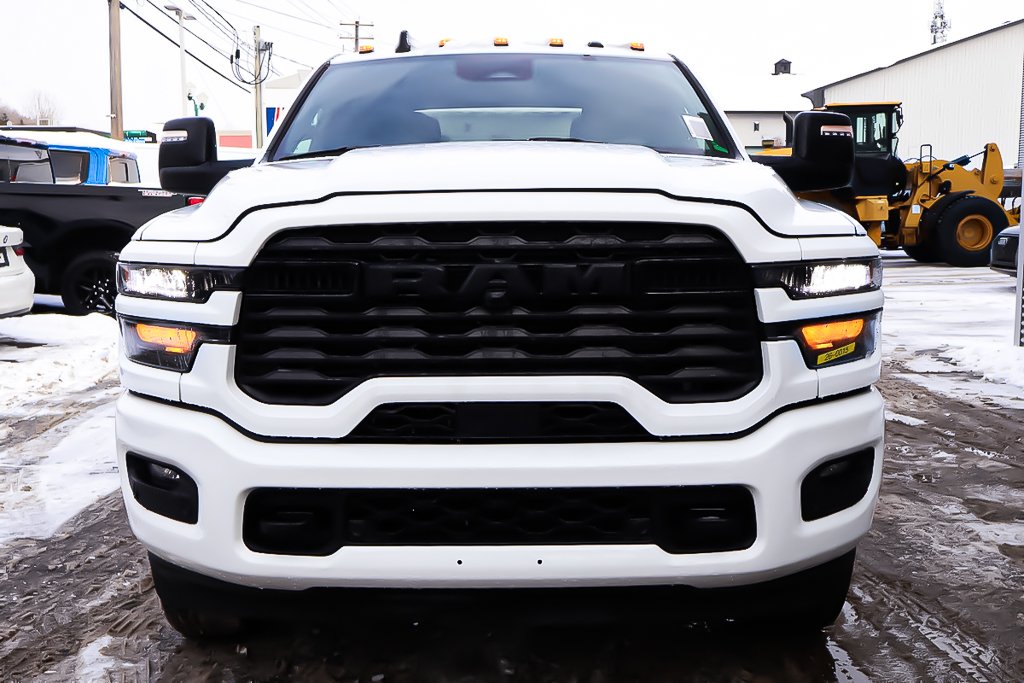 2026 Ram 3500 BIG HORN in Terrebonne, Quebec - 2 - w1024h768px
