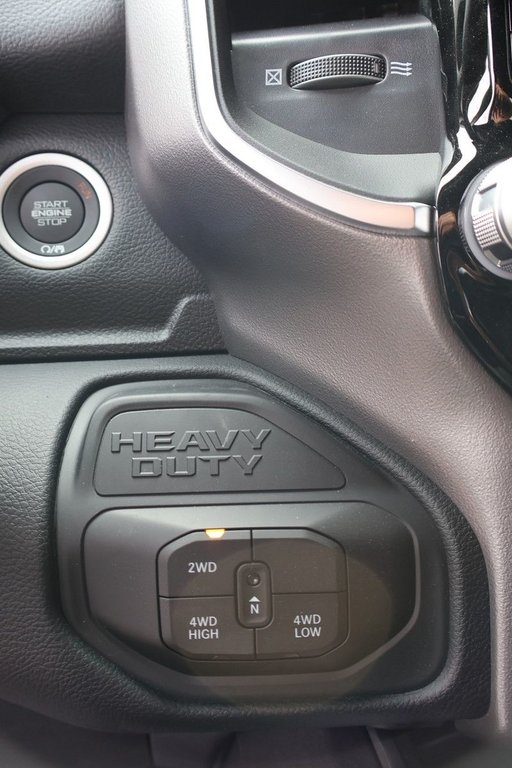 2026 Ram 3500 BIG HORN in Terrebonne, Quebec - 13 - w1024h768px