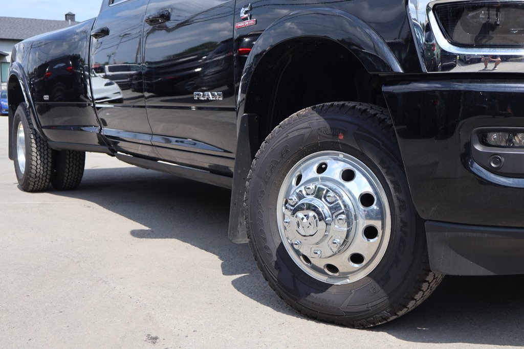 2026 Ram 3500 LIMITED LONGHORN in Terrebonne, Quebec - 7 - w1024h768px