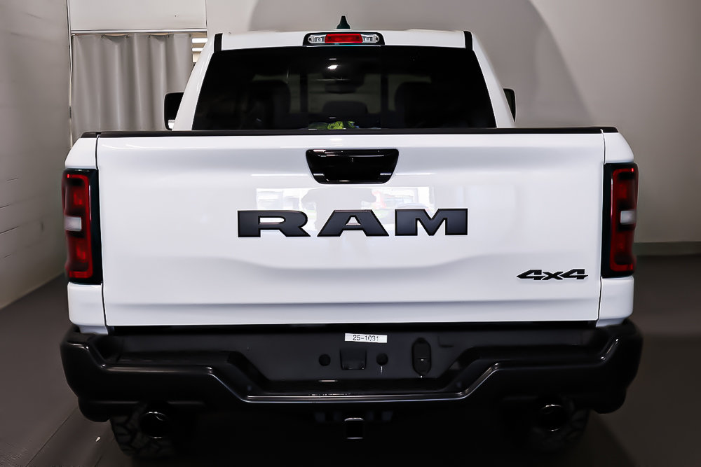 2025 Ram All-New 1500 Warlock in Terrebonne, Quebec - 4 - w1024h768px