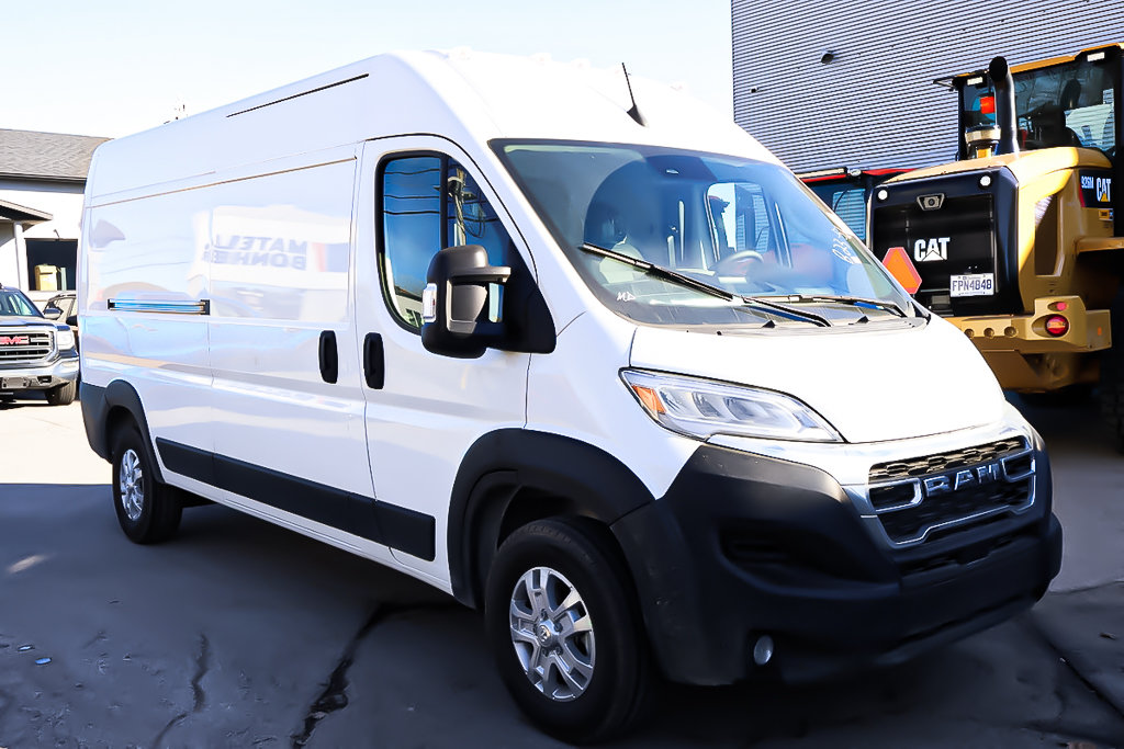 Ram PROMASTER CARGO VAN 2500 SLT 2025 à Terrebonne, Québec - 1 - w1024h768px