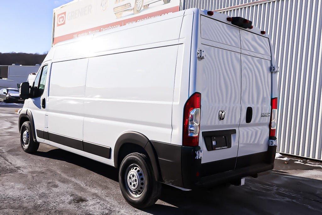 Ram PROMASTER CARGO VAN 2500 TRADESMAN W/ PASS SEAT 2025 à Terrebonne, Québec - 4 - w1024h768px