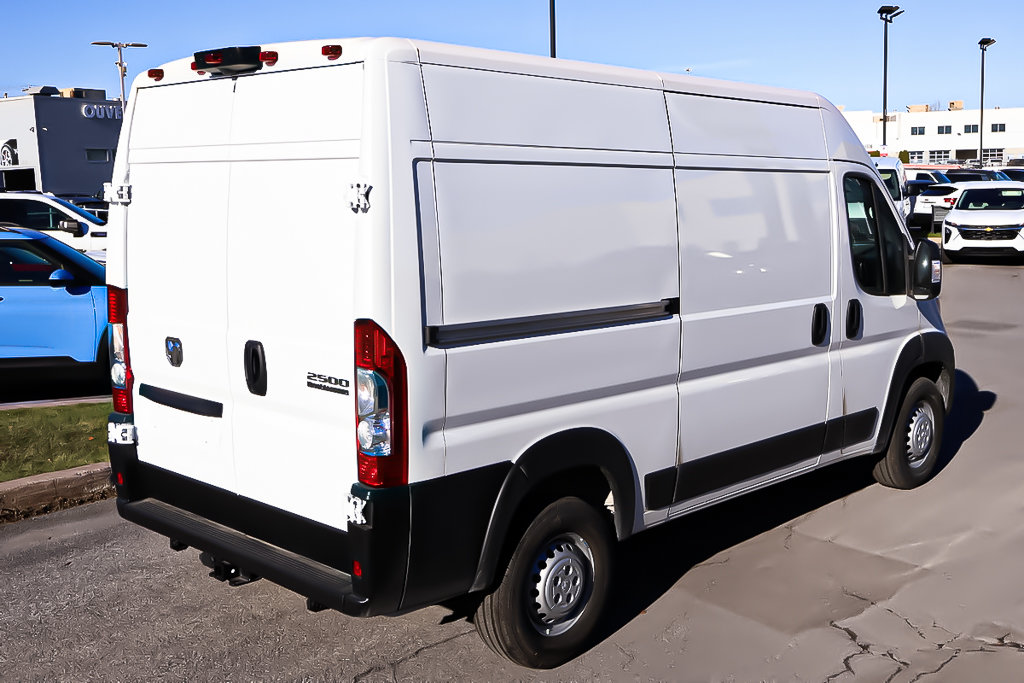 Ram PROMASTER CARGO VAN 2500 TRADESMAN W/ PASS SEAT 2025 à Terrebonne, Québec - 6 - w1024h768px