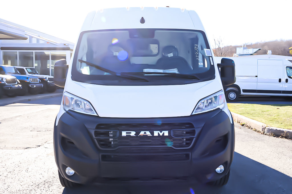 Ram PROMASTER CARGO VAN 2500 TRADESMAN W/ PASS SEAT 2025 à Terrebonne, Québec - 2 - w1024h768px