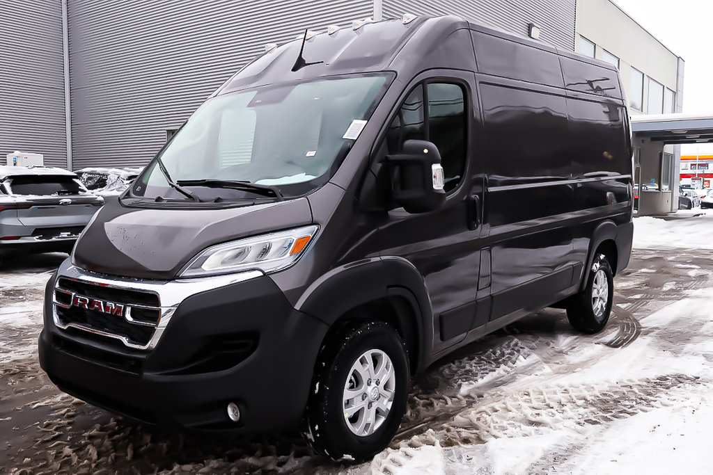 2025 Ram PROMASTER CARGO VAN 2500 SLT+ in Terrebonne, Quebec - 3 - w1024h768px