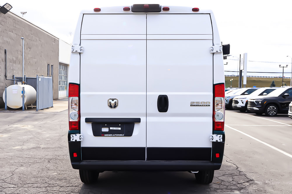 2025 Ram PROMASTER CARGO VAN 2500 TRADESMAN W/ PASS SEAT in Terrebonne, Quebec - 5 - w1024h768px