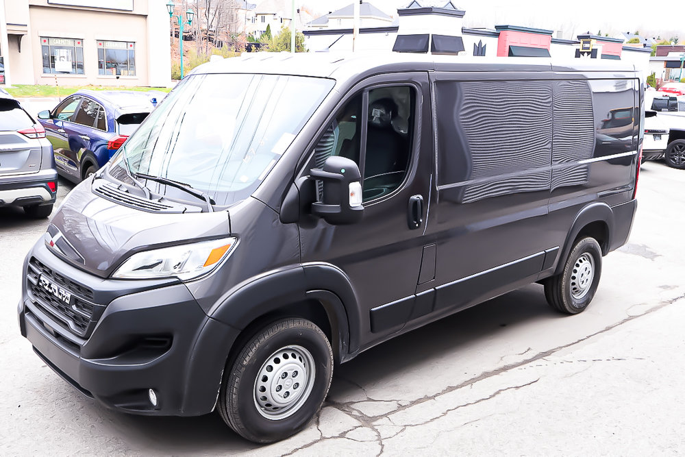 2025 Ram PROMASTER CARGO VAN 2500 TRADESMAN W/ PASS SEAT in Terrebonne, Quebec - 3 - w1024h768px