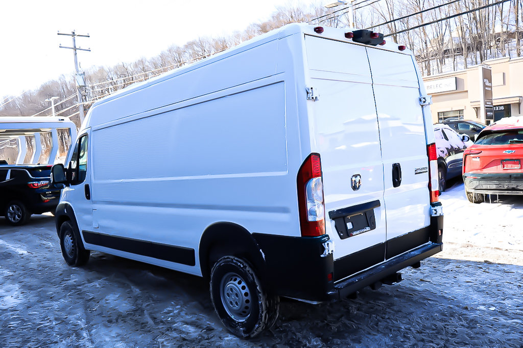 Ram PROMASTER CARGO VAN 2500 TRADESMAN W/ PASS SEAT 2025 à Terrebonne, Québec - 4 - w1024h768px