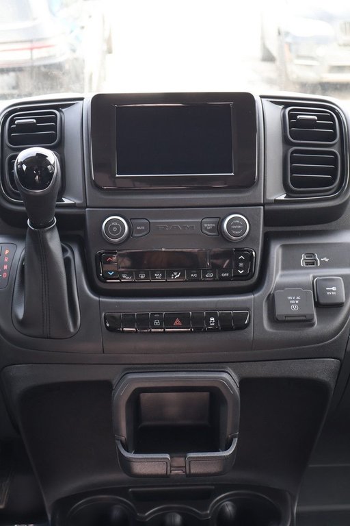 2026 Ram Promaster Cargo Van 2500 TRADESMAN W/ PASS SEAT in Terrebonne, Quebec - 14 - w1024h768px