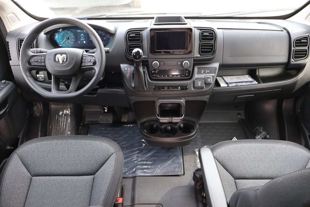 2026 Ram Promaster Cargo Van 2500 TRADESMAN W/ PASS SEAT in Terrebonne, Quebec - 9 - w1024h768px