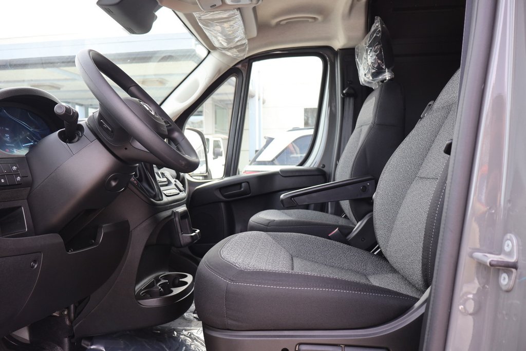 2026 Ram Promaster Cargo Van 2500 TRADESMAN W/ PASS SEAT in Terrebonne, Quebec - 7 - w1024h768px