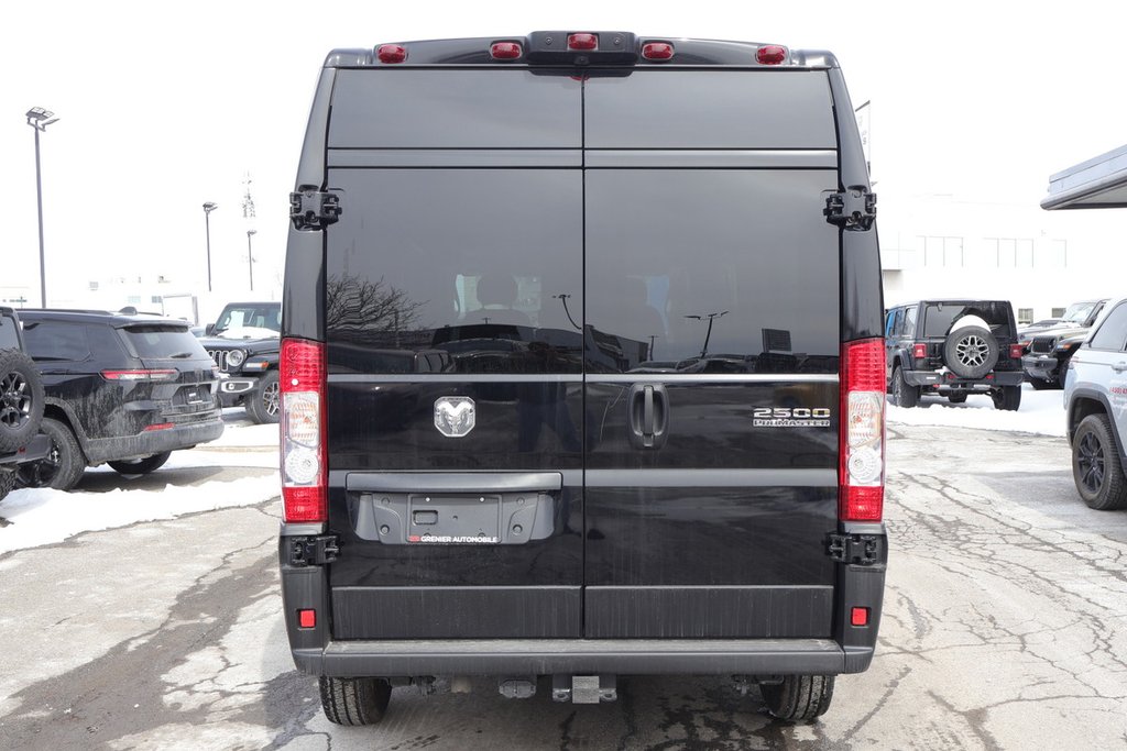 Ram Promaster Cargo Van 2500 TRADESMAN W/ PASS SEAT 2026 à Terrebonne, Québec - 4 - w1024h768px