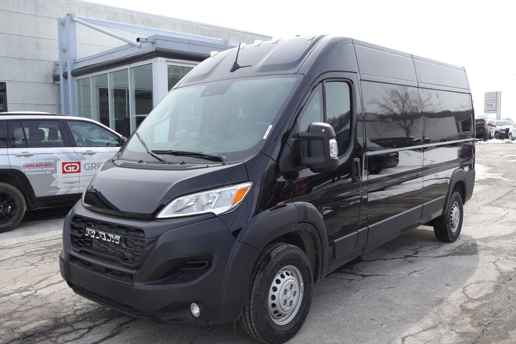Ram Promaster Cargo Van 2500 TRADESMAN W/ PASS SEAT 2026 à Terrebonne, Québec - 2 - w1024h768px
