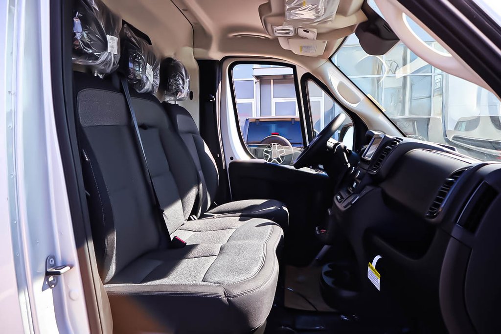 Ram Promaster Cargo Van 2500 TRADESMAN W/ PASS SEAT 2026 à Terrebonne, Québec - 8 - w1024h768px