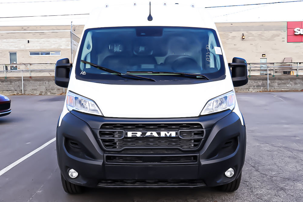 2024 Ram PROMASTER CARGO VAN 3500 TRADESMAN W/ PASS SEAT in Terrebonne, Quebec - 2 - w1024h768px