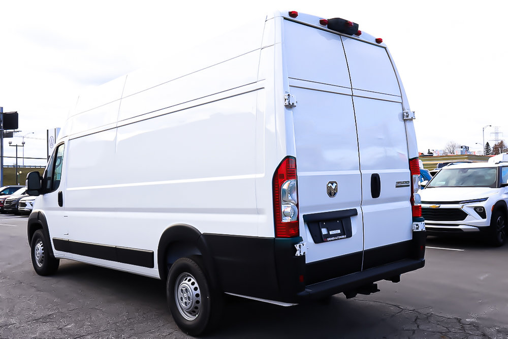 Ram PROMASTER CARGO VAN 3500 TRADESMAN W/ PASS SEAT 2025 à Terrebonne, Québec - 4 - w1024h768px