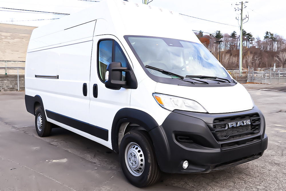 Ram PROMASTER CARGO VAN 3500 TRADESMAN W/ PASS SEAT 2025 à Terrebonne, Québec - 1 - w1024h768px