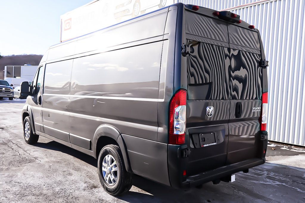 2025 Ram PROMASTER CARGO VAN 3500 SLT+ in Terrebonne, Quebec - 4 - w1024h768px