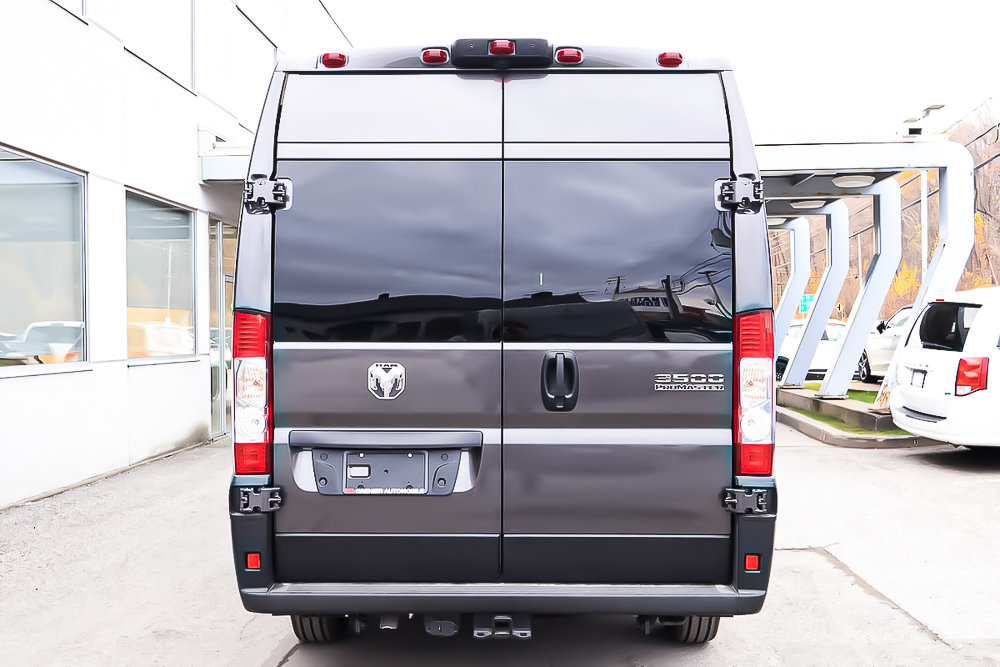 2025 Ram PROMASTER CARGO VAN 3500 TRADESMAN W/ PASS SEAT in Terrebonne, Quebec - 5 - w1024h768px