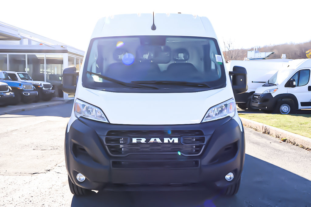 Ram PROMASTER CARGO VAN 3500 TRADESMAN W/ PASS SEAT 2025 à Terrebonne, Québec - 2 - w1024h768px