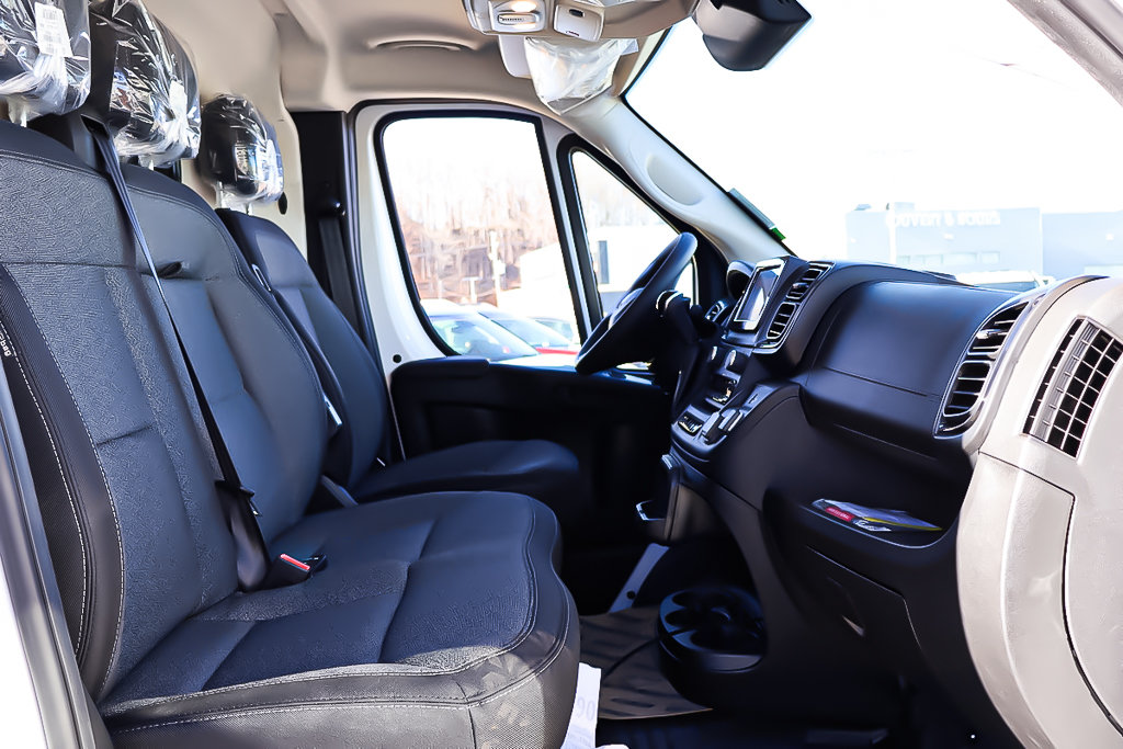 Ram PROMASTER CARGO VAN 3500 TRADESMAN W/ PASS SEAT 2025 à Terrebonne, Québec - 9 - w1024h768px