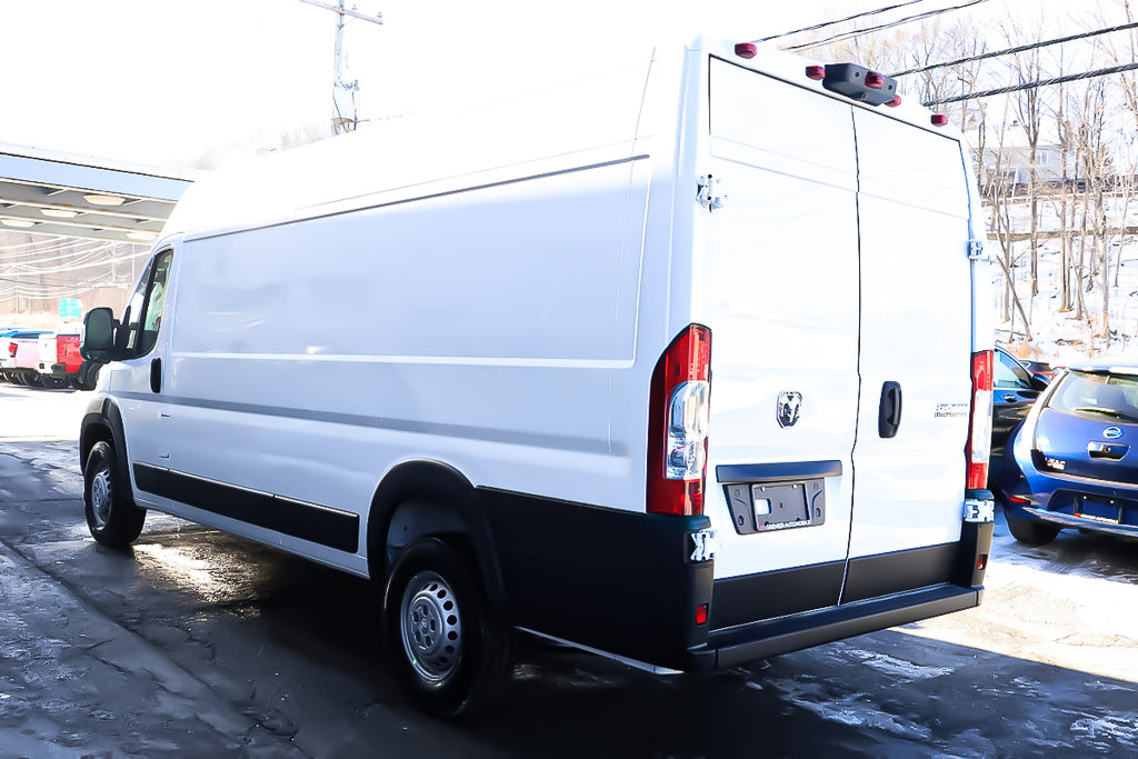 2025 Ram PROMASTER CARGO VAN 3500 TRADESMAN W/ PASS SEAT in Terrebonne, Quebec - 4 - w1024h768px