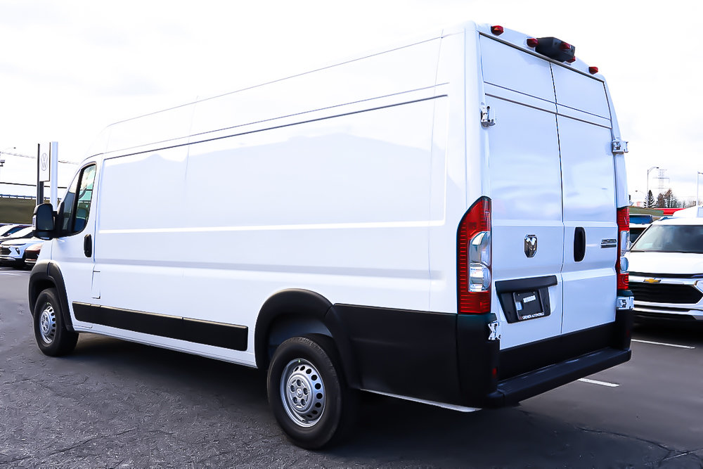 2025 Ram PROMASTER CARGO VAN 3500 TRADESMAN W/ PASS SEAT in Terrebonne, Quebec - 4 - w1024h768px