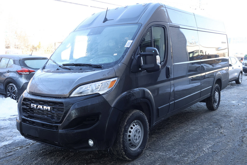 2025 Ram PROMASTER CARGO VAN 3500 TRADESMAN W/ PASS SEAT in Terrebonne, Quebec - 3 - w1024h768px