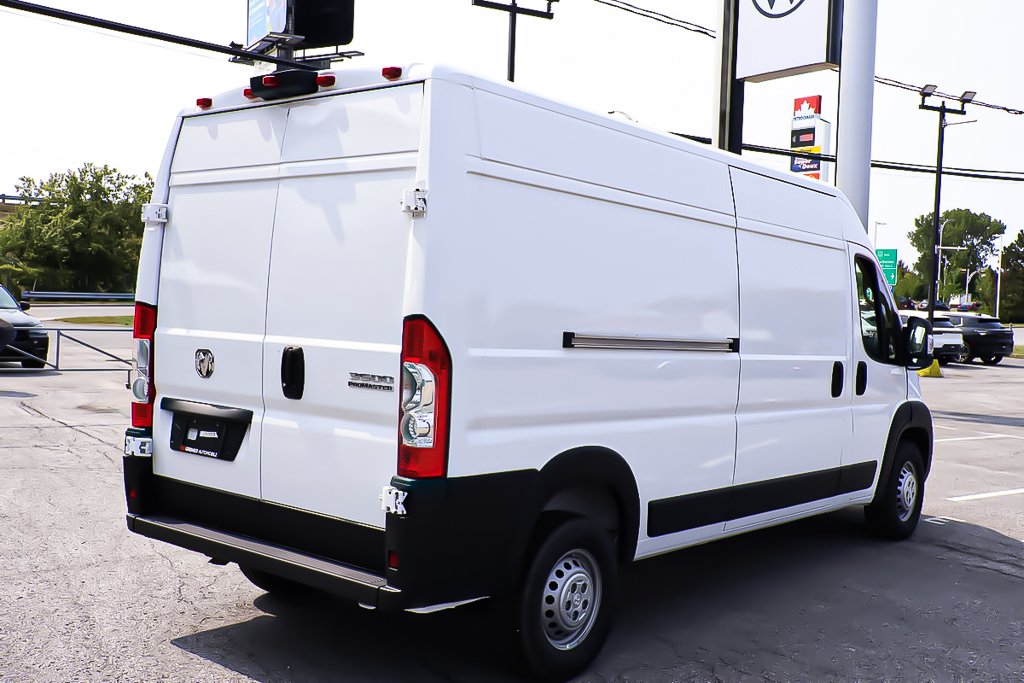 Ram PROMASTER CARGO VAN 3500 TRADESMAN W/O PASS SEAT 2025 à Terrebonne, Québec - 7 - w1024h768px